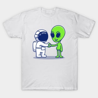 Cute Astronaut Hand Shake With Alien T-Shirt